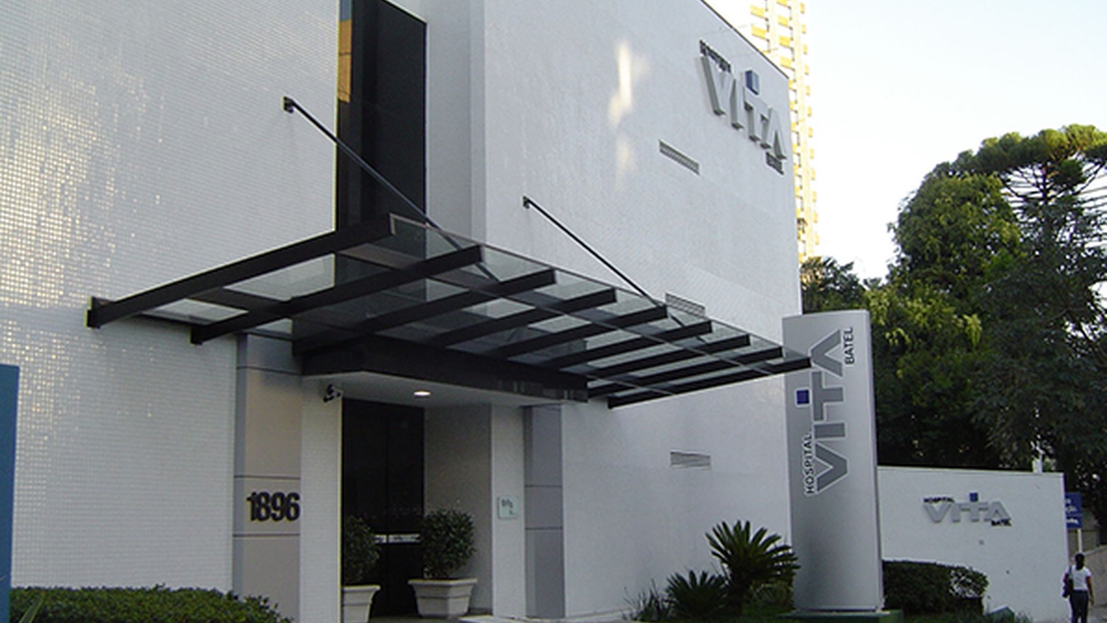Fachada do Hospital Vita em Curitiba – PR
